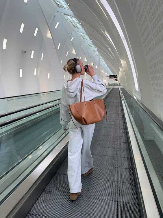 Flavia | Donna Borsa Strutturata con Arricciatura Laterale | Elegante e Funzionale